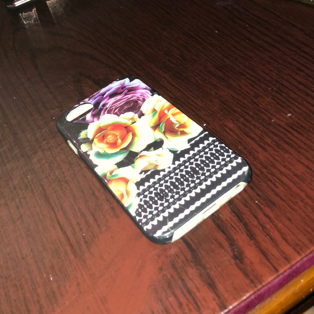 Beautiful Flowered iPhone 6/6s Case